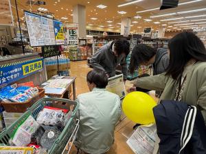 店内啓発の様子