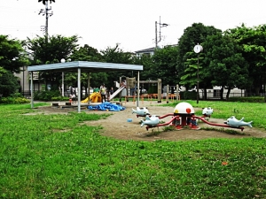 中東公園の写真